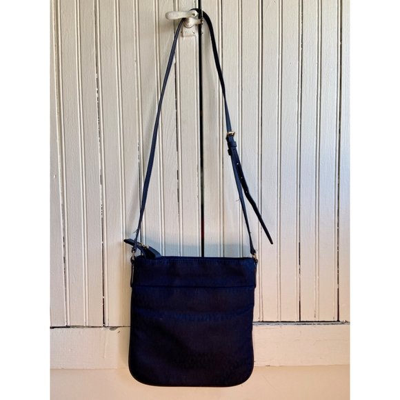 Michael Kors Nylon Kelsey Navy Large Crossbody - Picture 7 of 13